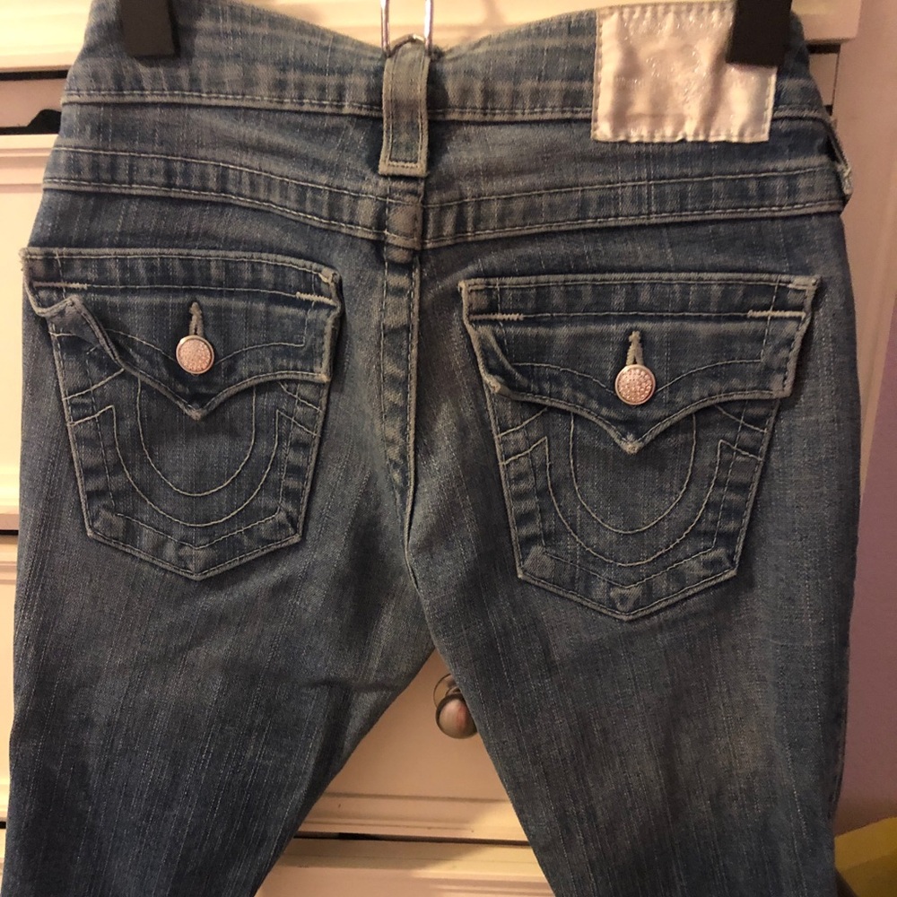 True Religion Capris sz 25 Like NEW